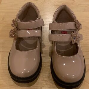 Rachel Shoes brand Kids Dress Shoes with Glittery Floral Details, size 11